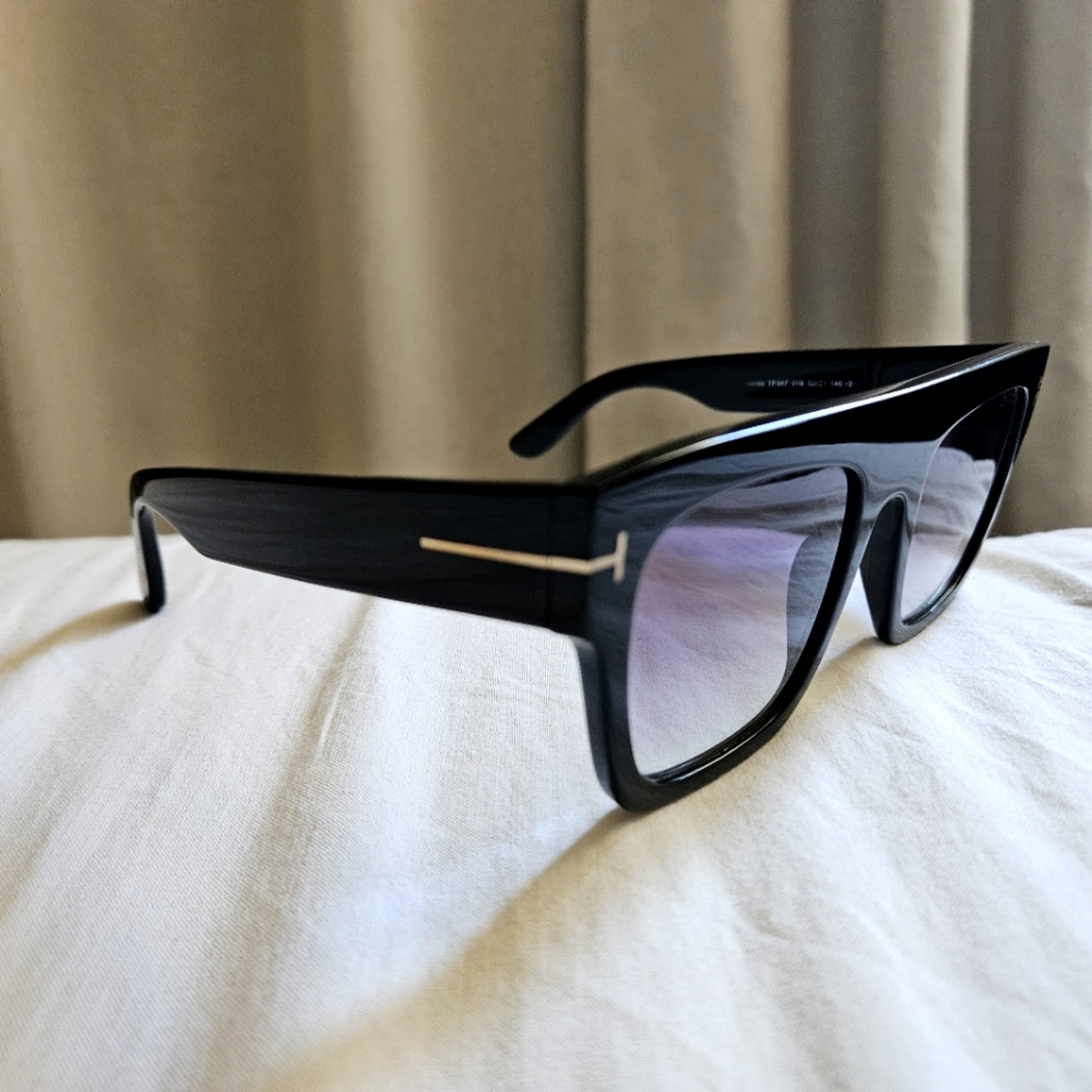 TOM FORD SUNGLASSES